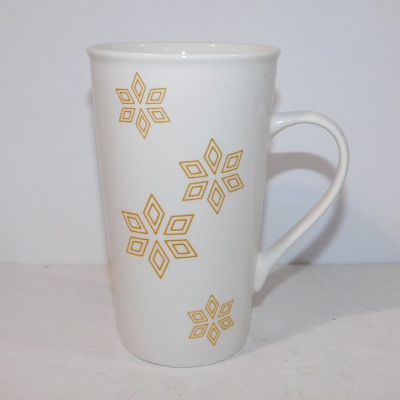Starbucks 2016 White Gold Christmas Holiday Snowflake tall 18 oz Coffee Mug - Picture 1 of 6